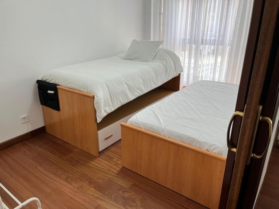 Piso Acogedor Y Centrico Apartment ซานโตญา ภายนอก รูปภาพ
