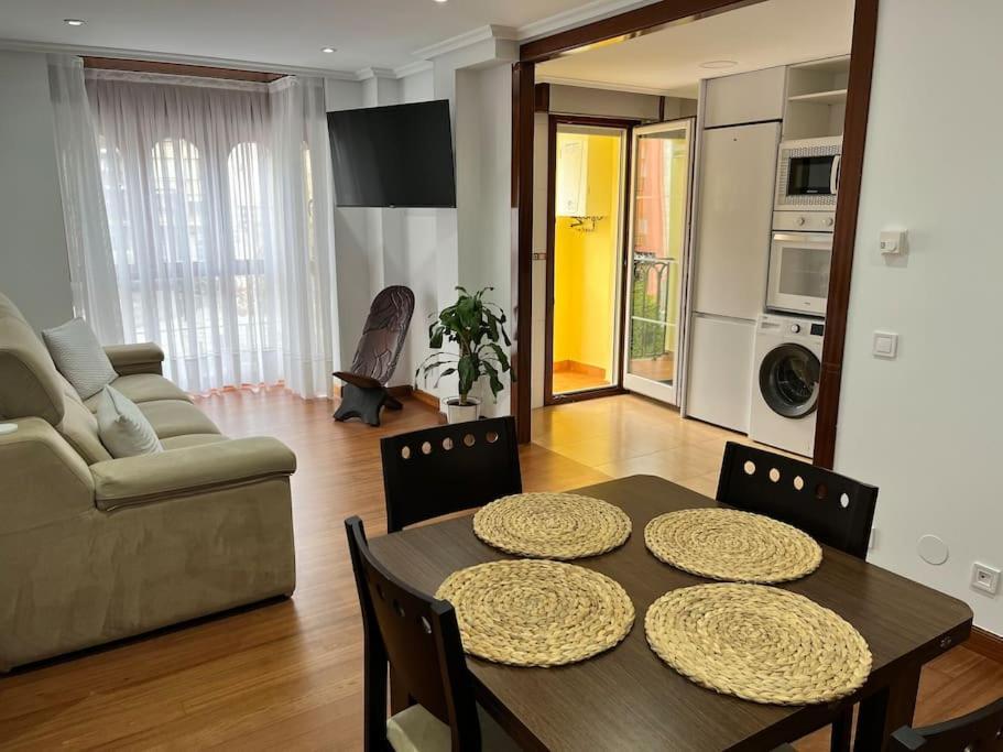 Piso Acogedor Y Centrico Apartment ซานโตญา ภายนอก รูปภาพ