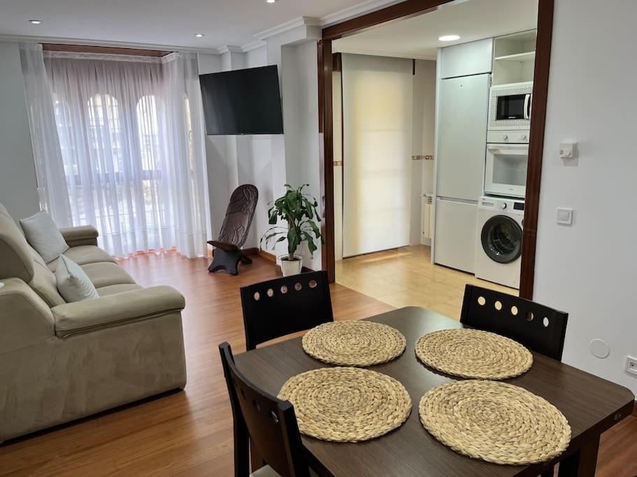 Piso Acogedor Y Centrico Apartment ซานโตญา ภายนอก รูปภาพ